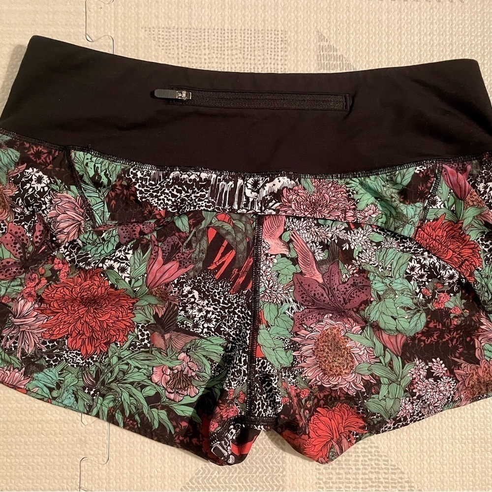 Lululemon Run Times 4" Shorts Zen Garden Size 4 - Picture 10 of 13